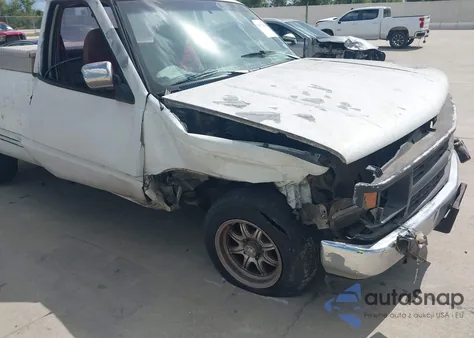 1994 Chevrolet Gmt-400 C1500 from USA, damaged, VIN 1GCEC14H6RE136412